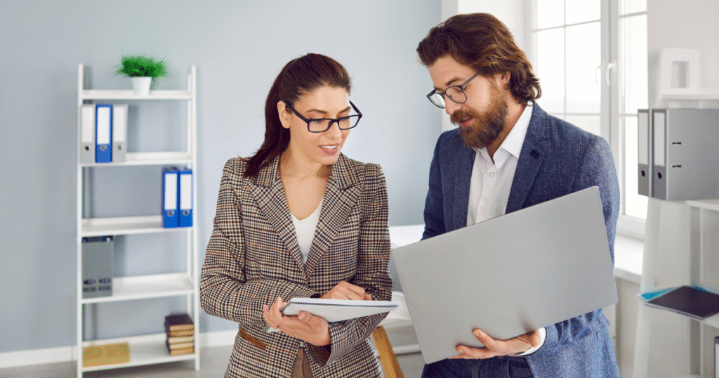Les avantages de déléguer les tâches administratives en entreprise